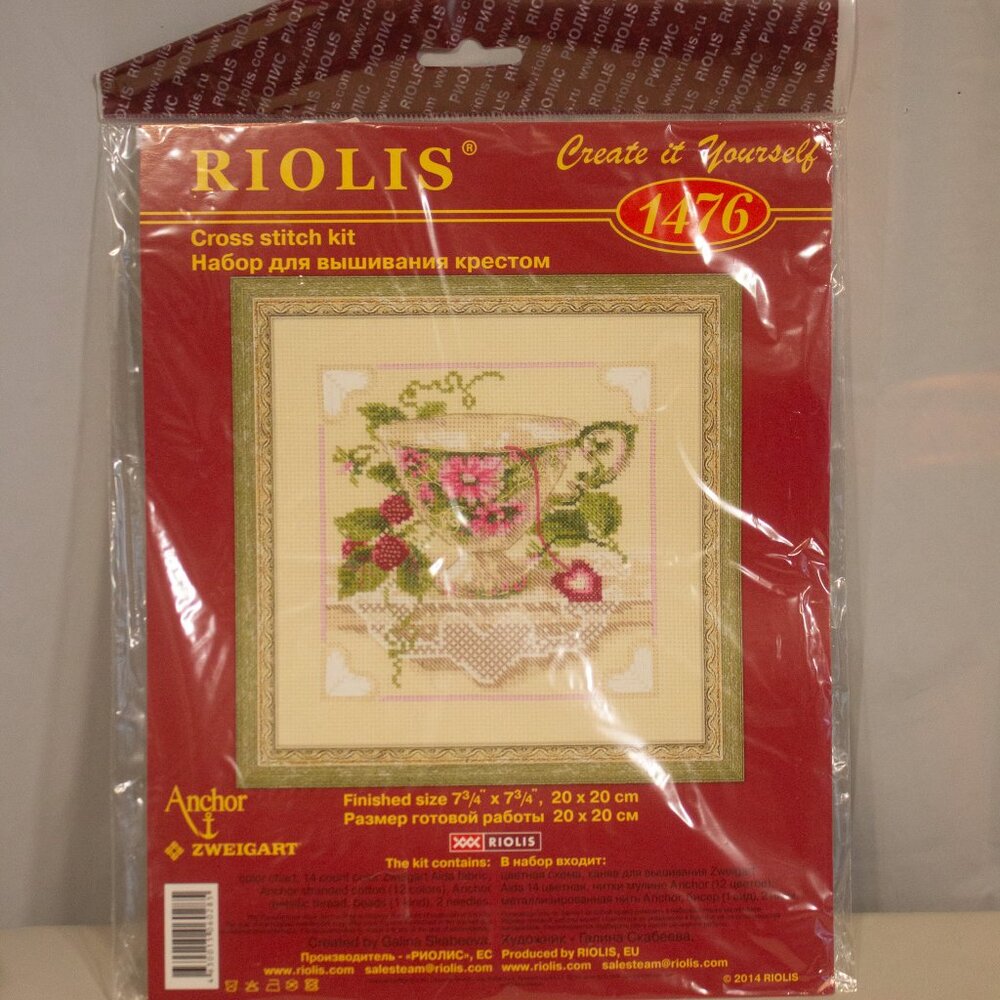New in Package Riolis Raspberry Tea Cross Stitch Kit #1476